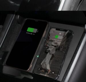 Tesla Model 3 Dual Phones Ladezentrum - Image 5