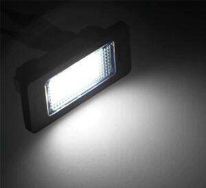 BMW e60 Kennzeichenleuchte - Image 6