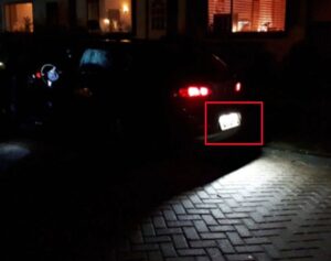 Alfa Romeo LED Kennzeichenbeleuchtung - Image 6