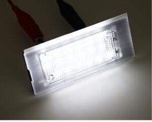 Range Rover 2003-2012 Kennzeichenleuchte - Image 7