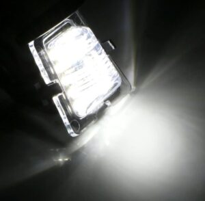 Jeep Wrangler JKU JK Kennzeichenleuchte - Image 9