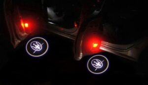 Maserati Tür-Aufschriftbeleuchtung - Image 5