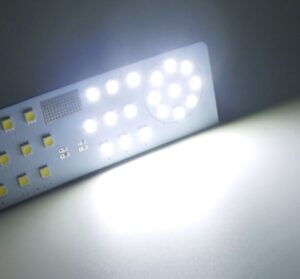 VW Passat Innenleuchte Leseleuchte - Image 11